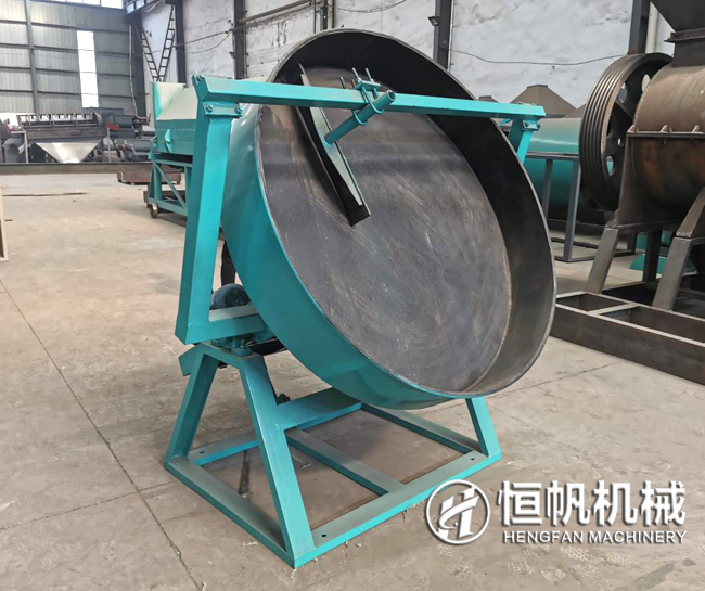 價(jià)格上下幅度大,到底有機(jī)肥造粒機(jī)多少錢一臺(tái)(圖1) 圓盤造粒機(jī)
